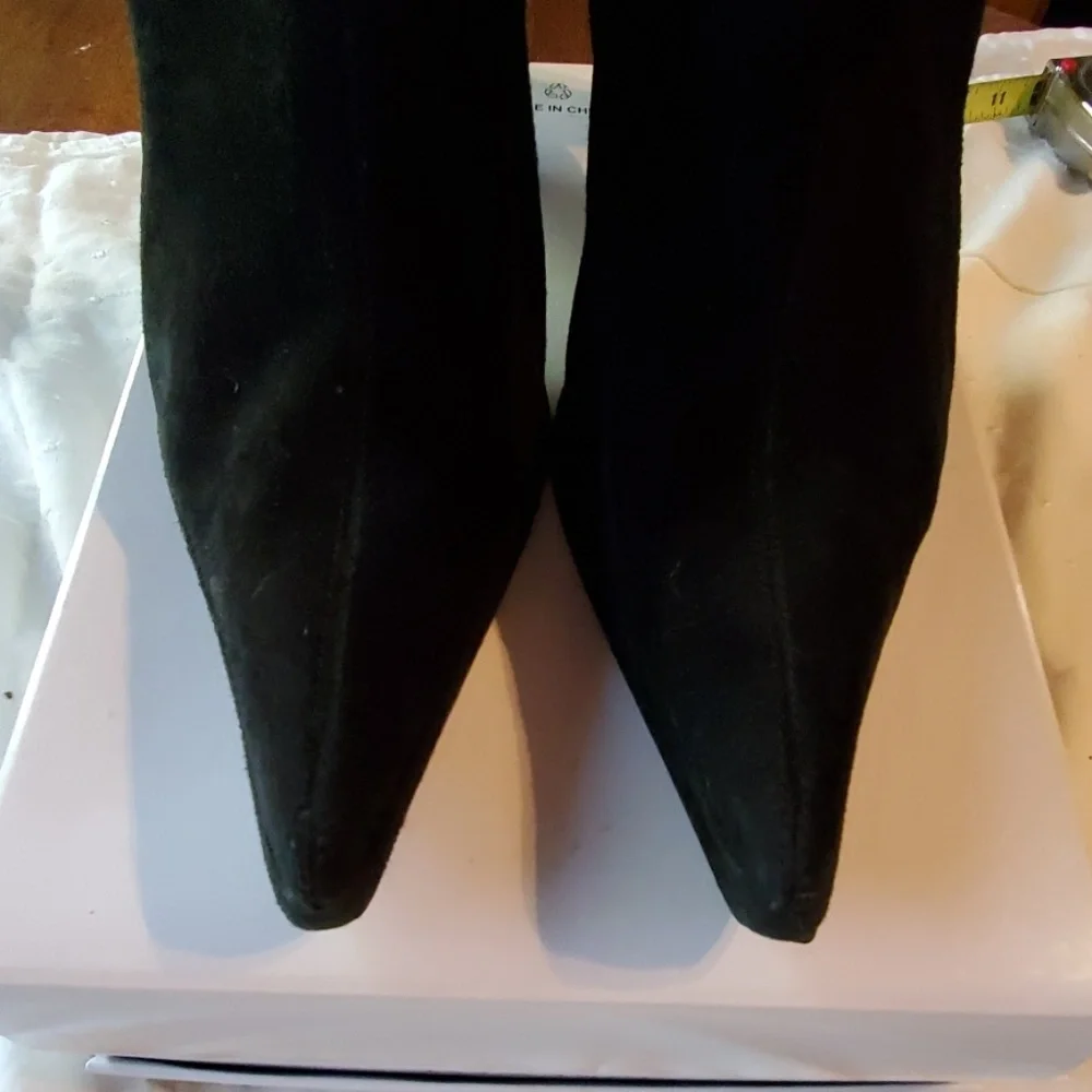 Johnny Was like | EMBROIDERED *REAL* SUEDE BOOTS | 9 | Black | 4" Heel | VINTAGE - Picture 4 of 8